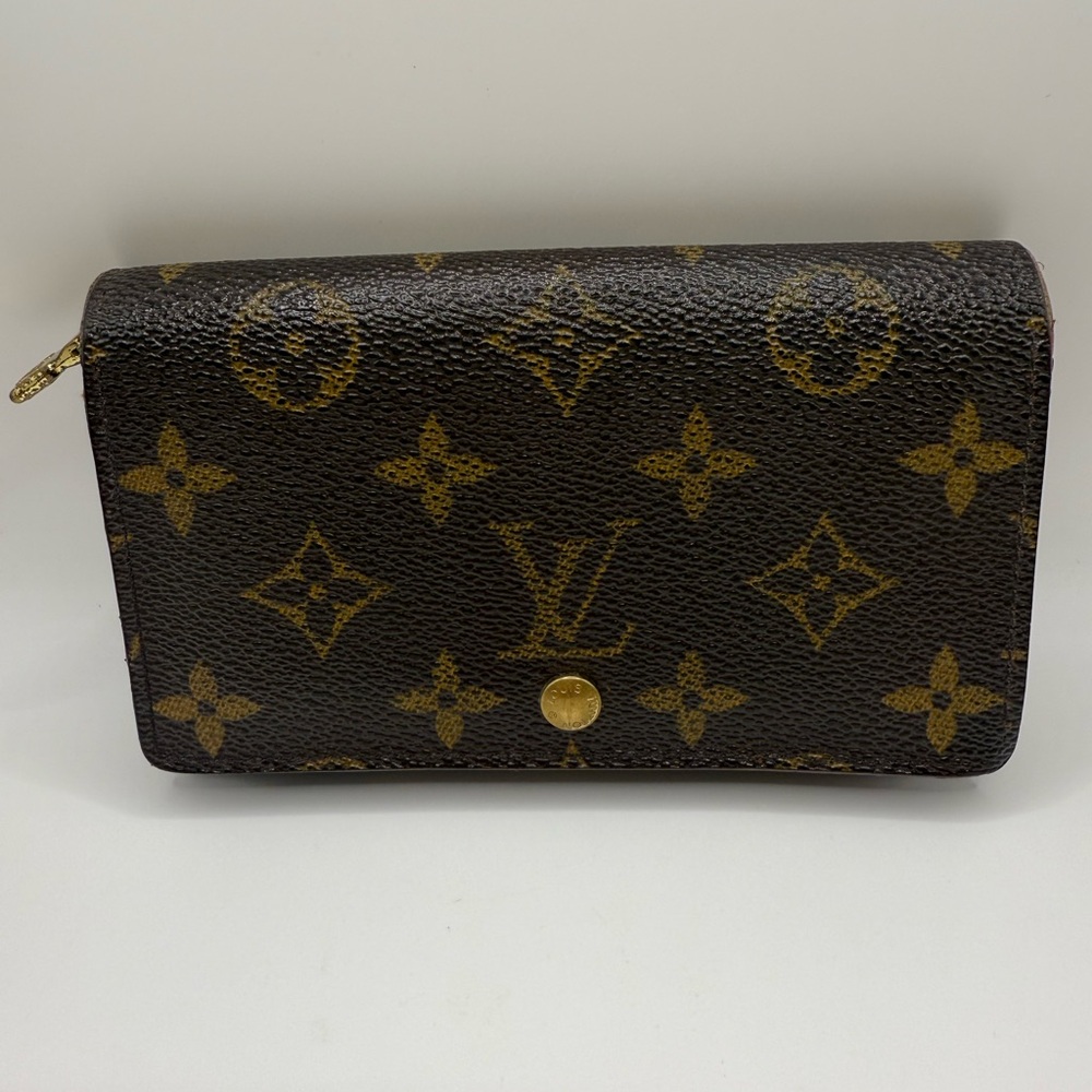 Louis Vuitton Monogram Tressor Wallet